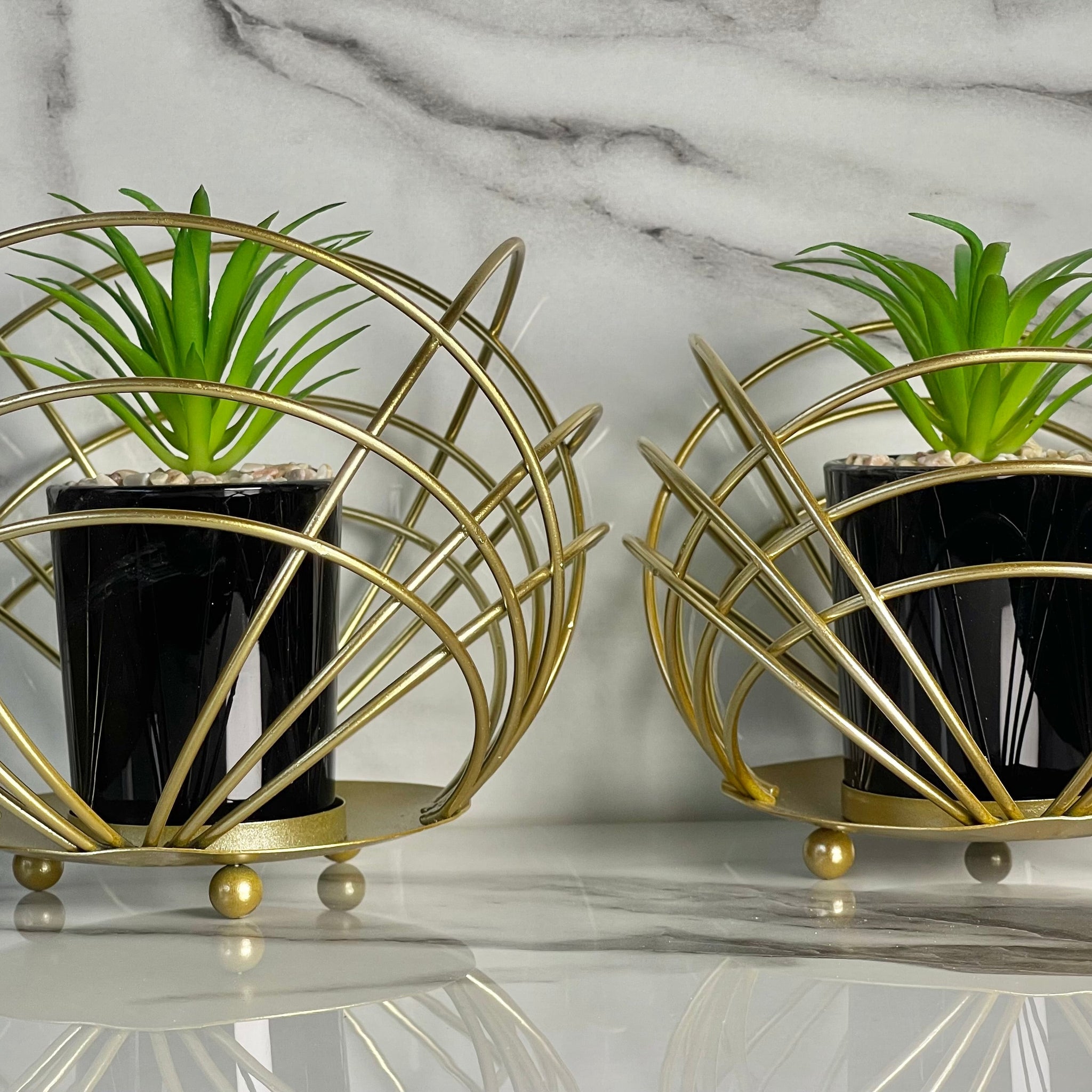 Set of 2 Metal Wire Plant Holders with Ceramic Cactus – Home Decoration