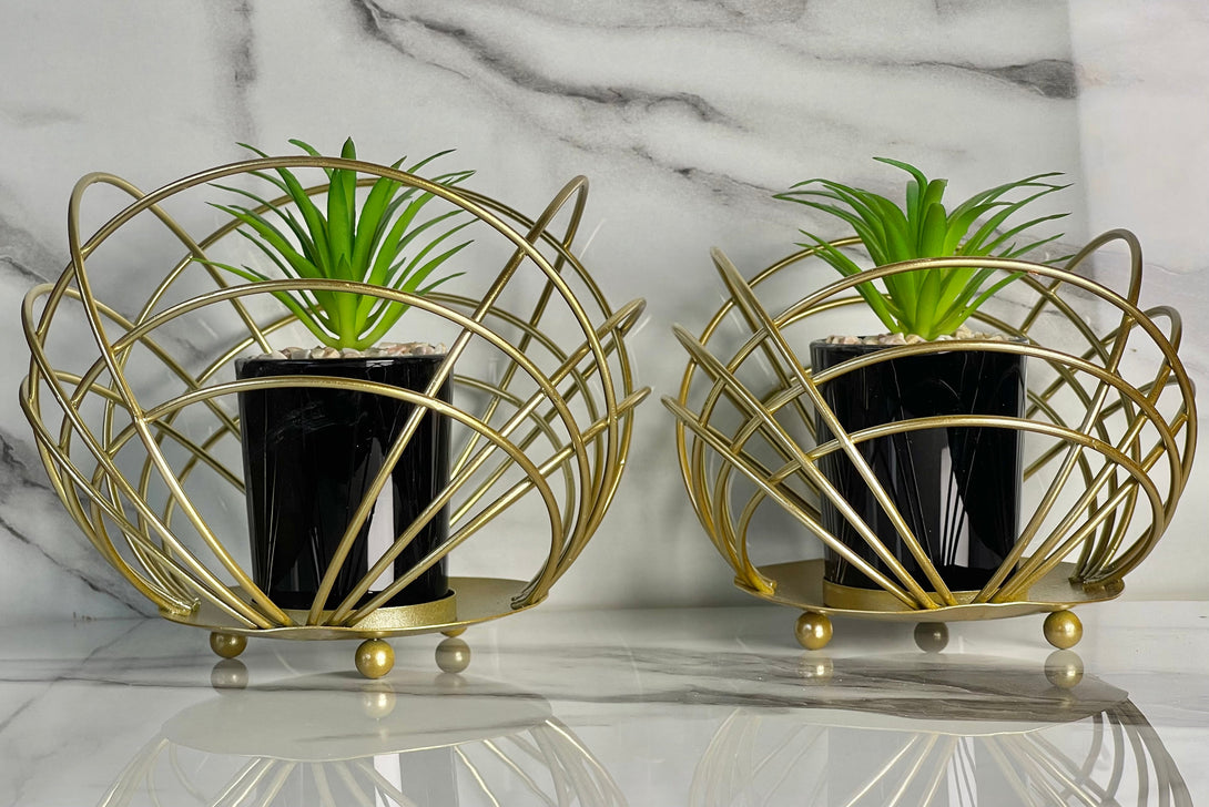 Set of 2 Metal Wire Plant Holders with Ceramic Cactus – Home Decoration
